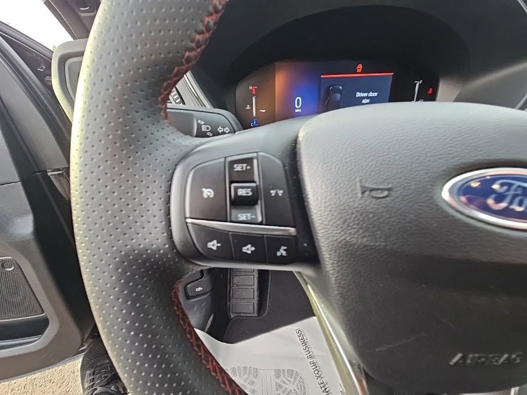 Used 2025 Ford Escape ST-Line FWD image 15