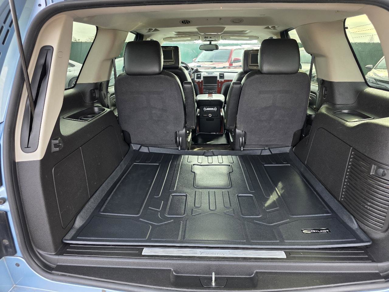 Used 2011 Cadillac Escalade Luxury AWD/4WD image 13