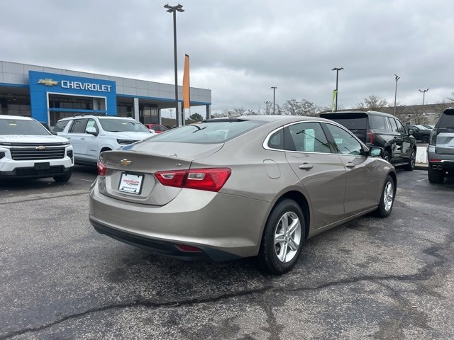 Used 2023 Chevrolet Malibu LT image 3