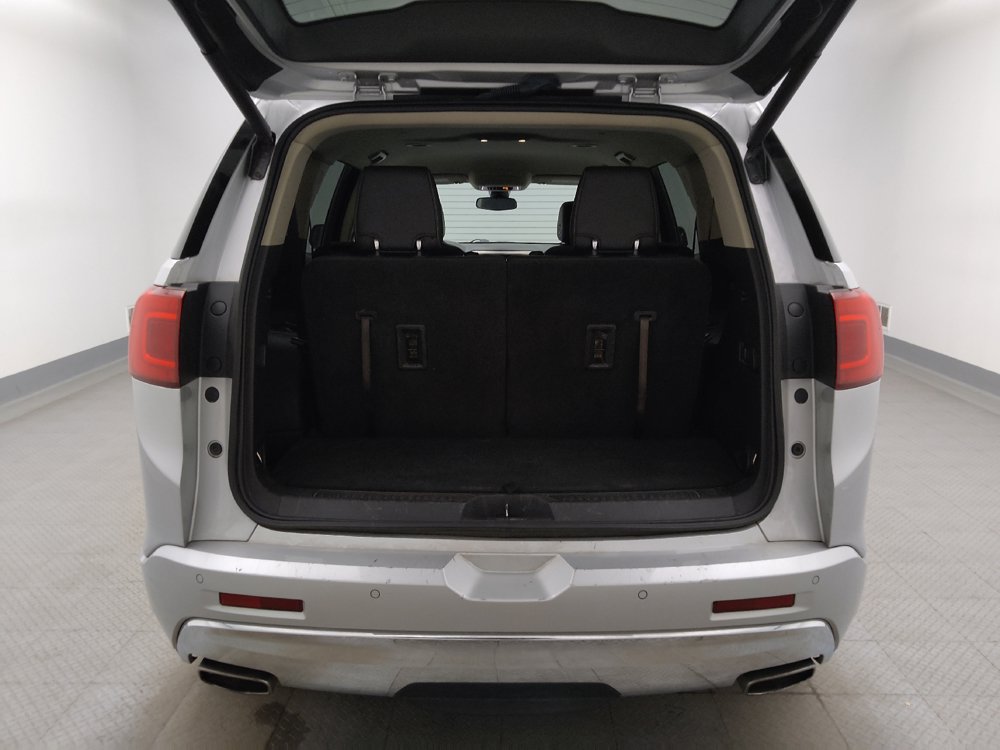 Used 2019 GMC Acadia Denali w/ Technology Package FWD image 29