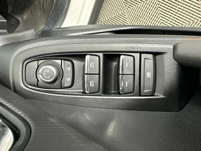 Used 2024 Subaru Crosstrek 2.5i Limited AWD/4WD image 25