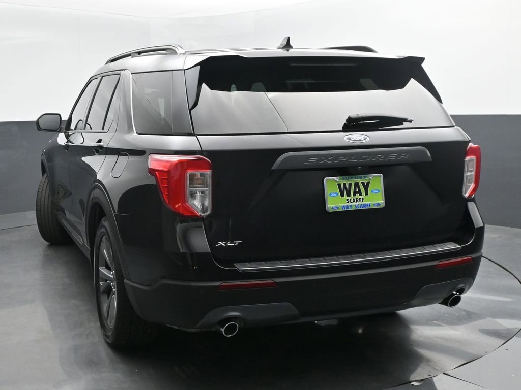 Used 2021 Ford Explorer XLT w/ Equipment Group 202A image 4