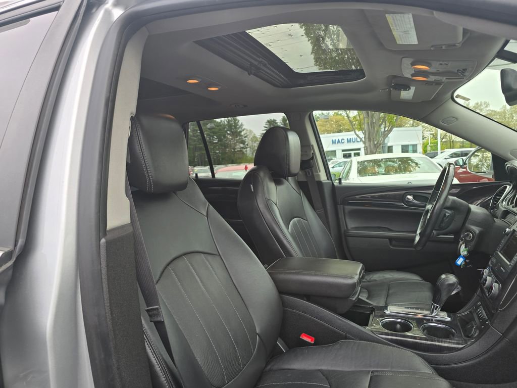 Used 2017 Buick Enclave Leather AWD/4WD image 12