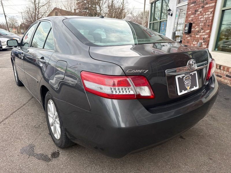 Used 2010 Toyota Camry XLE FWD image 7