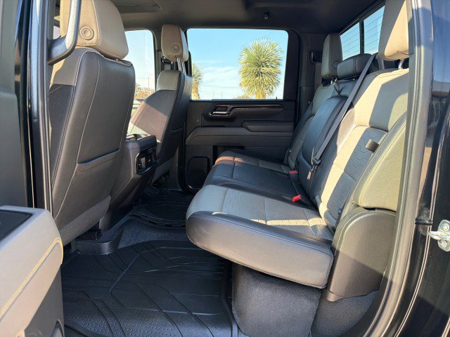 Used 2024 Chevrolet Silverado 2500 ZR2 w/ Technology Package image 13