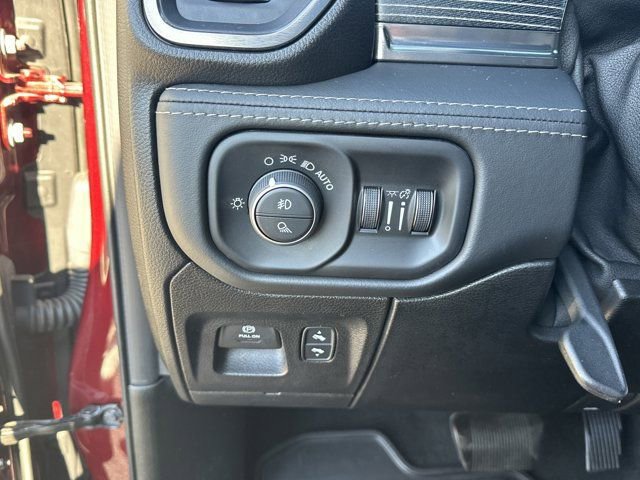 Used 2019 RAM 1500 Limited image 31