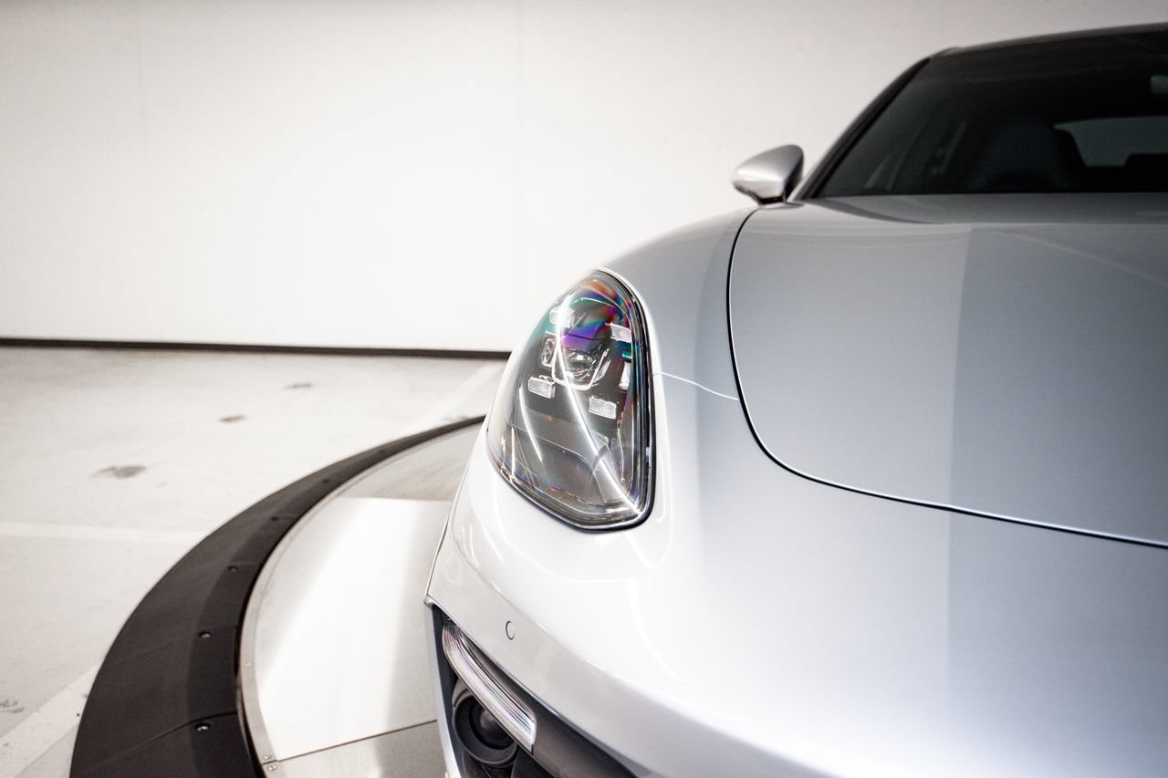 Certified 2023 Porsche Panamera image 13