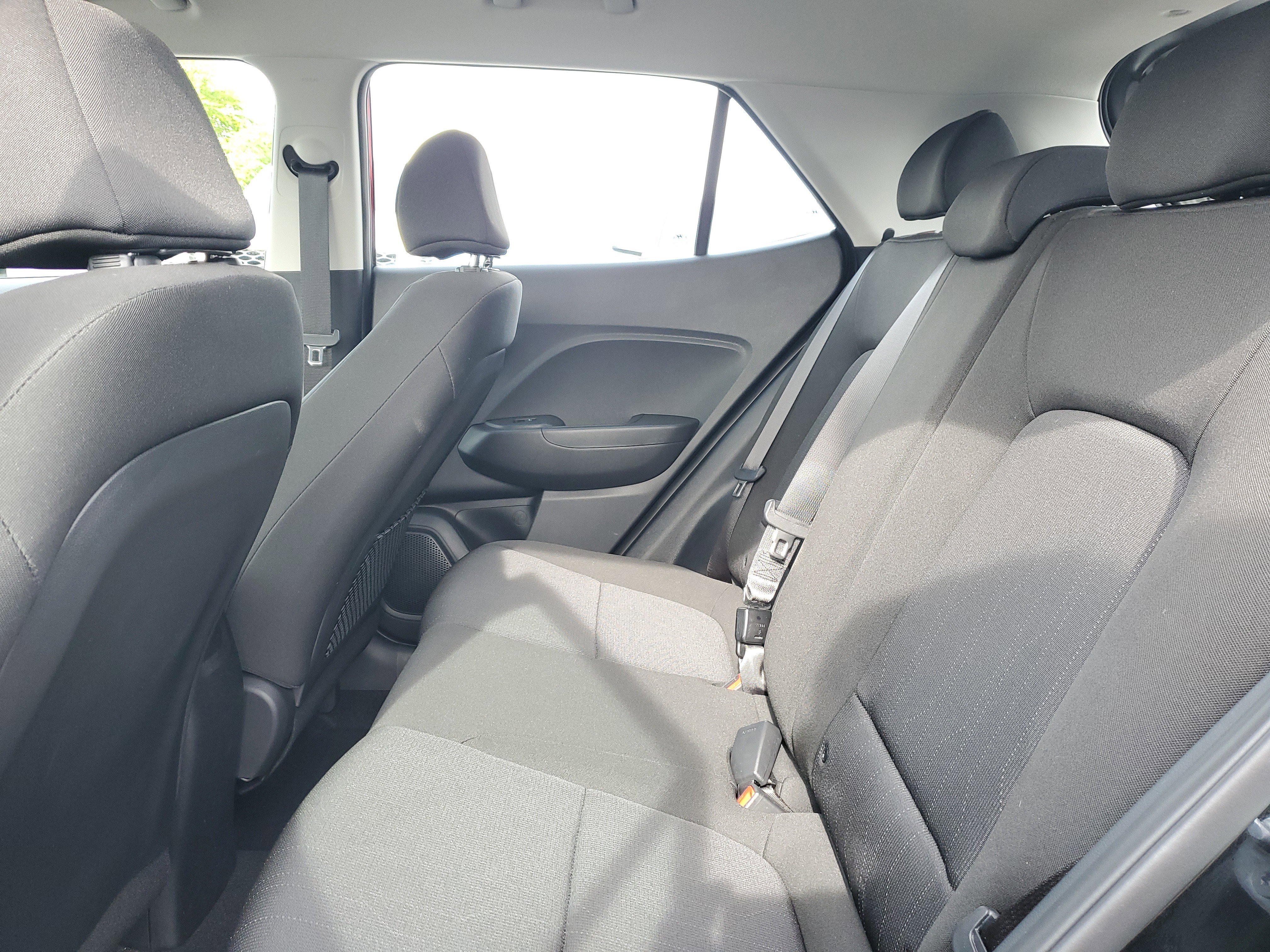Used 2025 Hyundai Venue SE FWD image 10