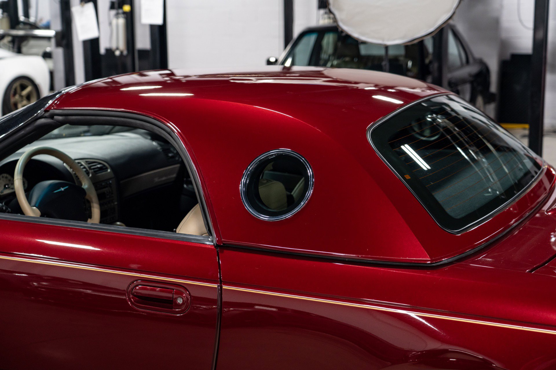 Used 2004 Ford Thunderbird Deluxe image 64