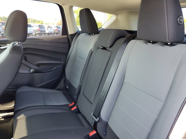 Used 2016 Ford Escape SE w/ Equipment Group 201A FWD image 30