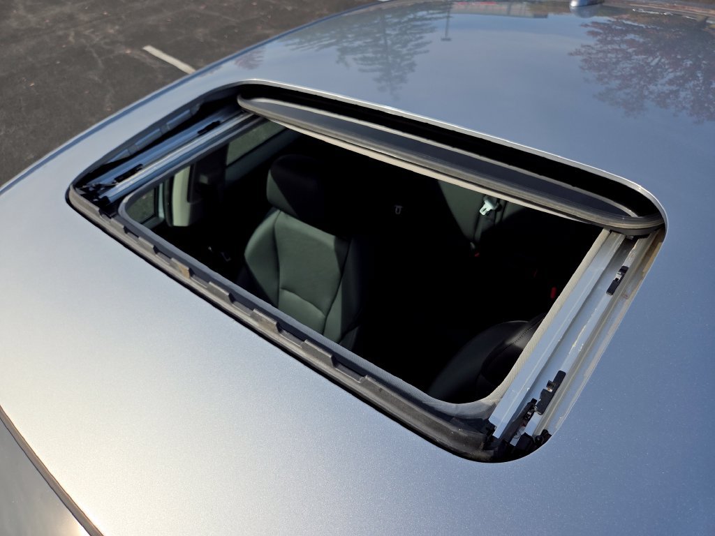 Used 2024 Honda Accord EX-L image 4