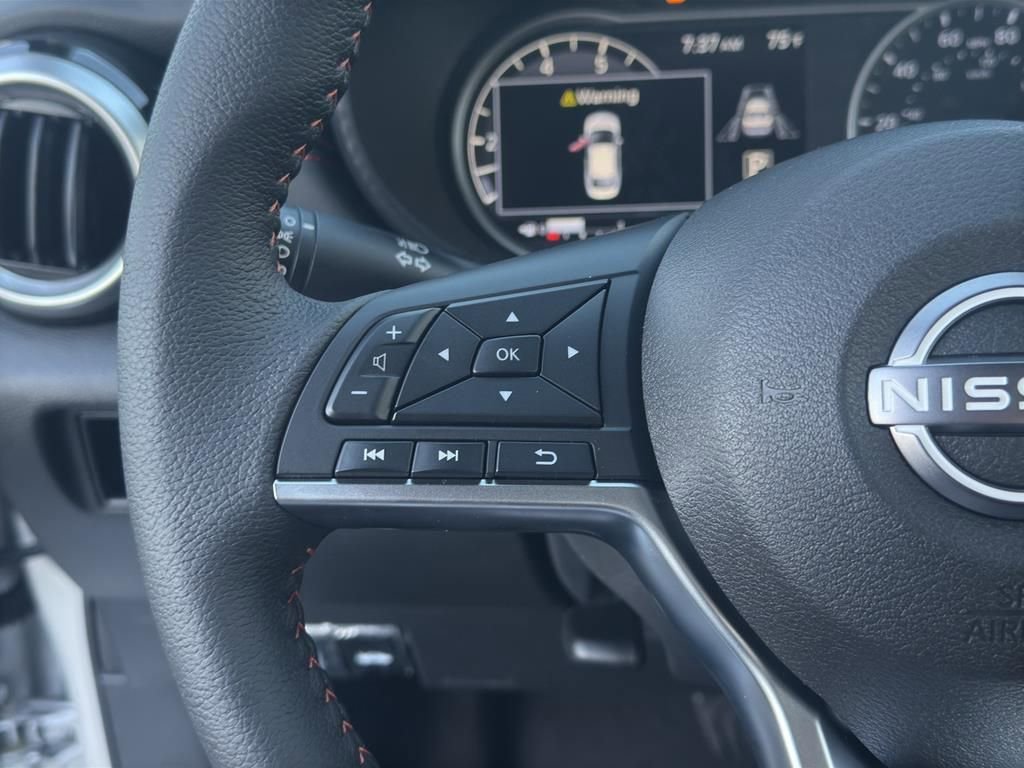New 2025 Nissan Versa SR image 19