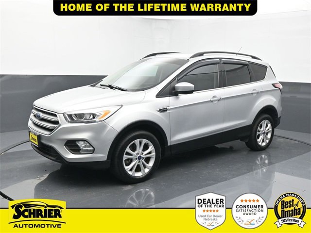 Used 2017 Ford Escape SE w/ Equipment Group 201A image 9