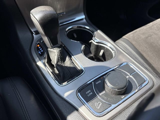 Used 2020 Jeep Grand Cherokee Altitude image 35