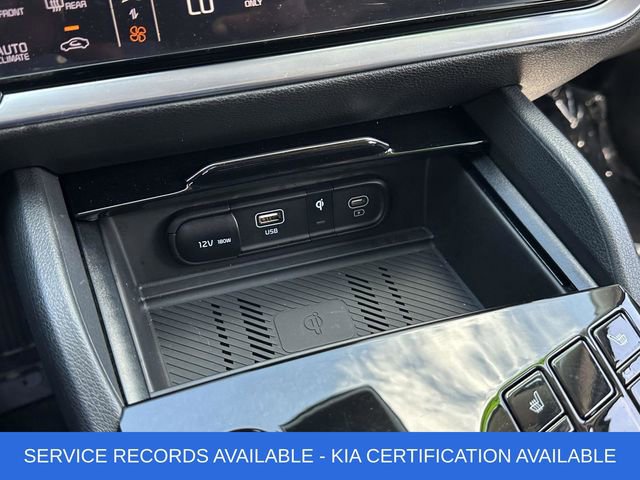 Used 2025 Kia Sportage EX image 8