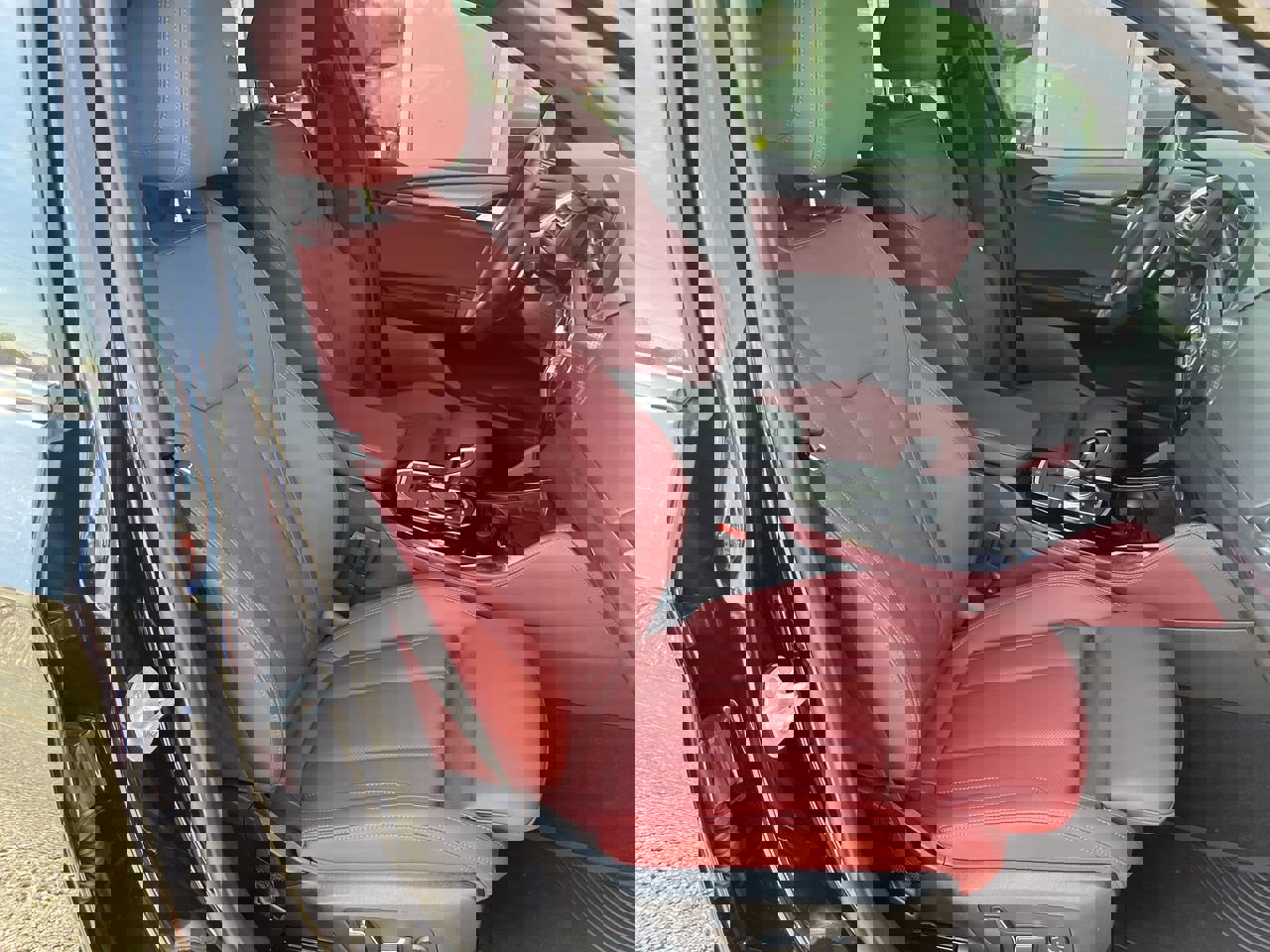 Certified 2025 BMW X4 xDrive30i image 37