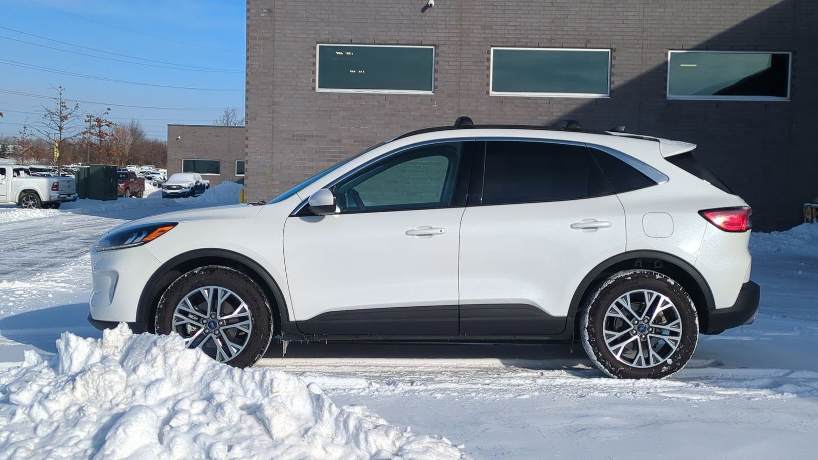 Used 2022 Ford Escape SEL image 3