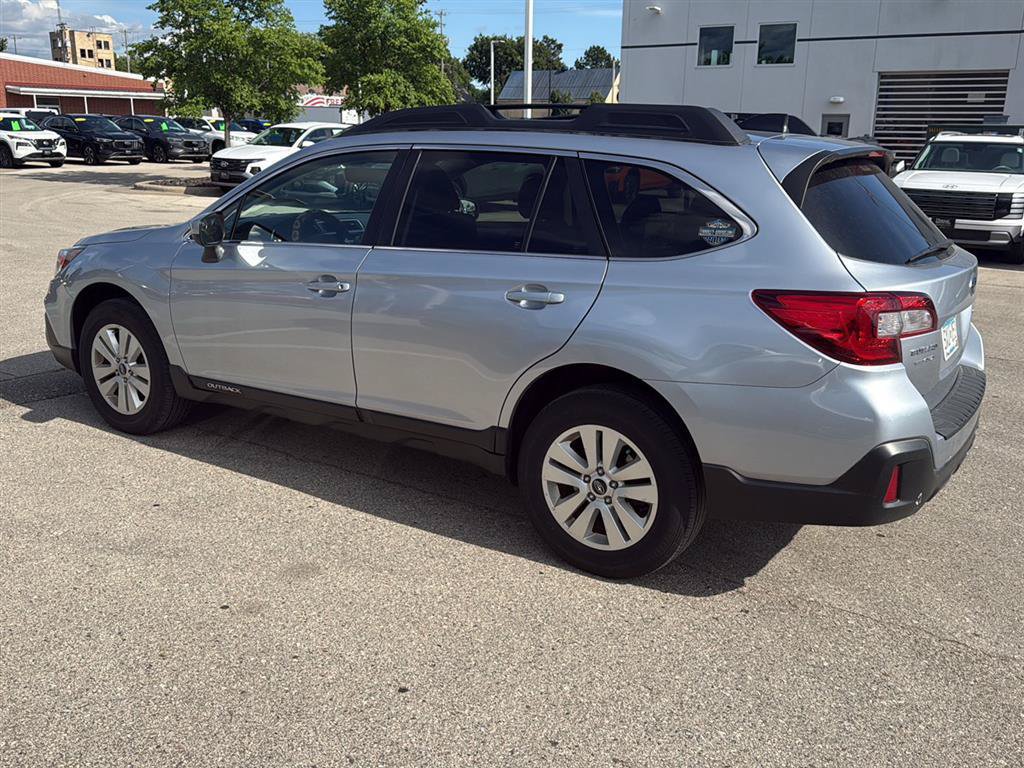 Used 2019 Subaru Outback 2.5i Premium AWD/4WD image 12