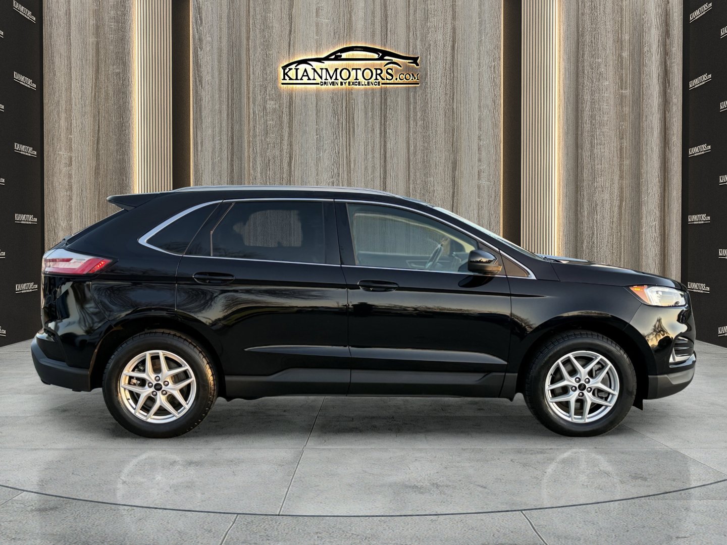 Used 2023 Ford Edge SEL w/ Convenience Package AWD/4WD image 8