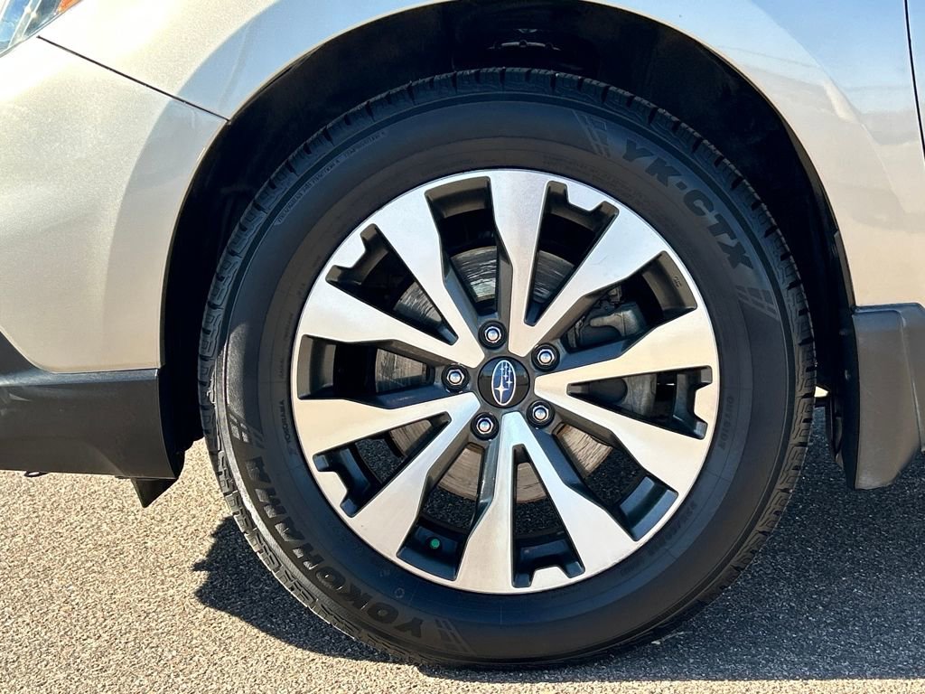Used 2017 Subaru Outback 2.5i Limited image 28