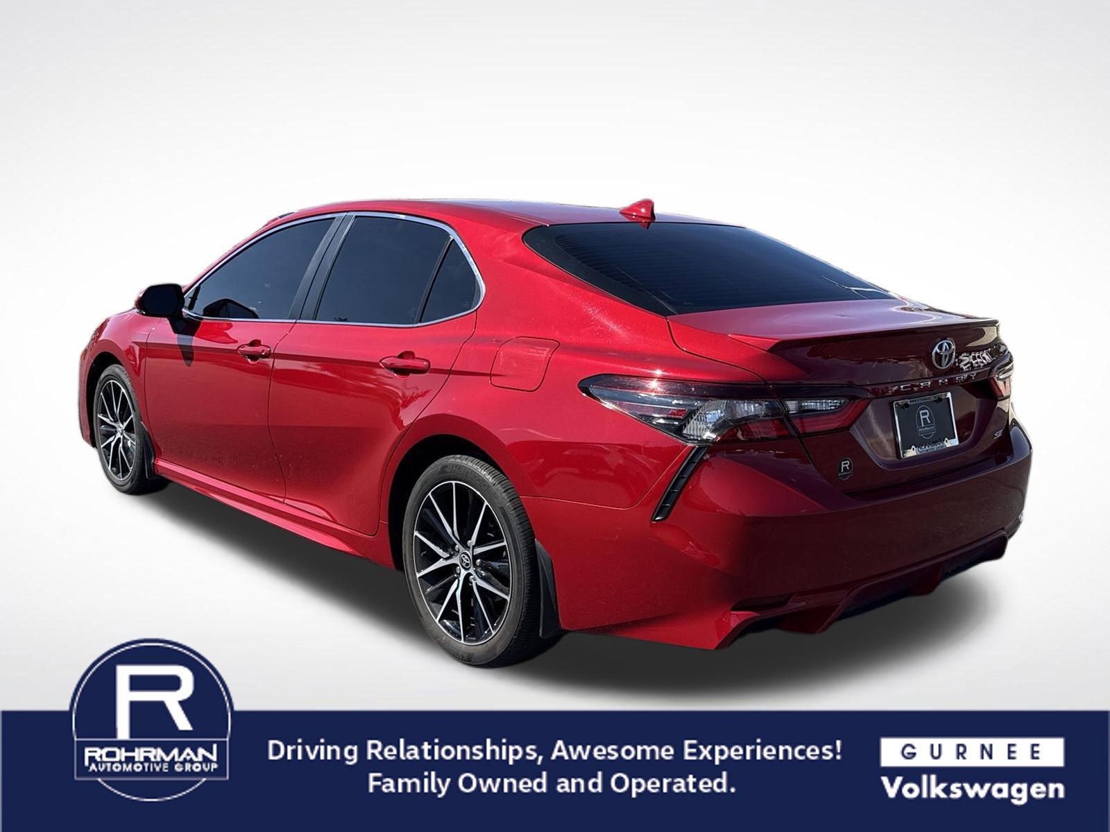 Used 2024 Toyota Camry SE FWD image 6