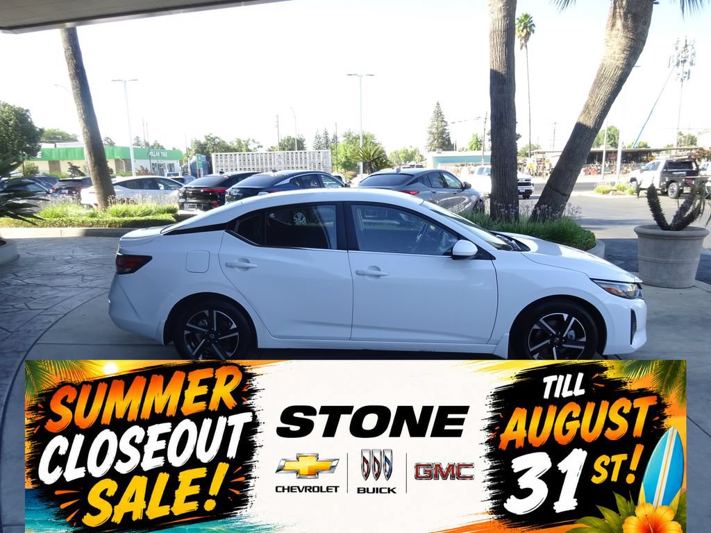Used 2025 Nissan Sentra SV FWD image 8