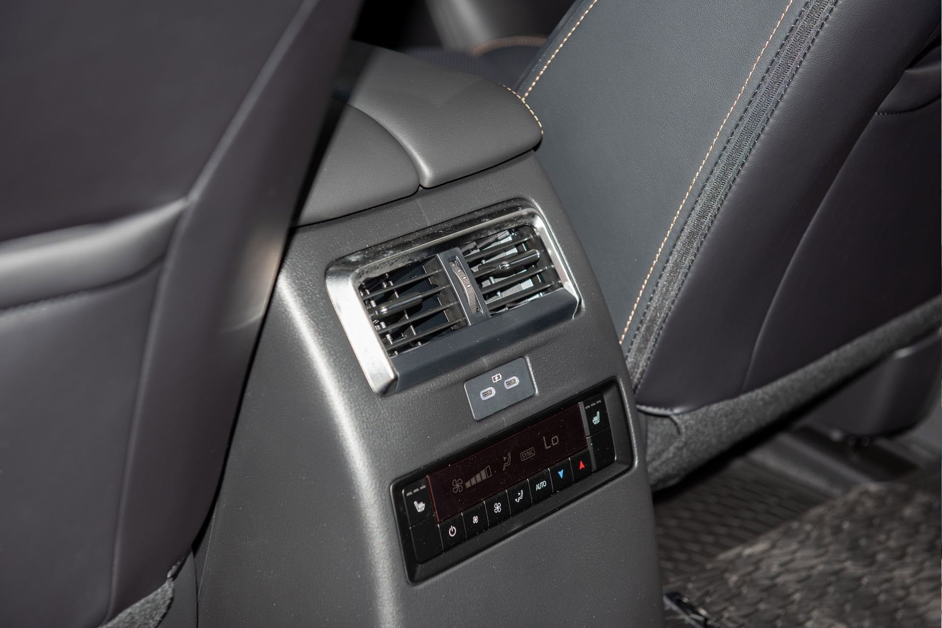 New 2025 MAZDA CX-70 Plug-In Hybrid w/ Premium Plus image 19