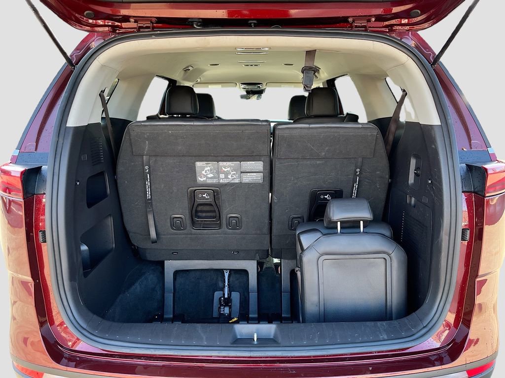 Certified 2024 Kia Carnival LX image 24