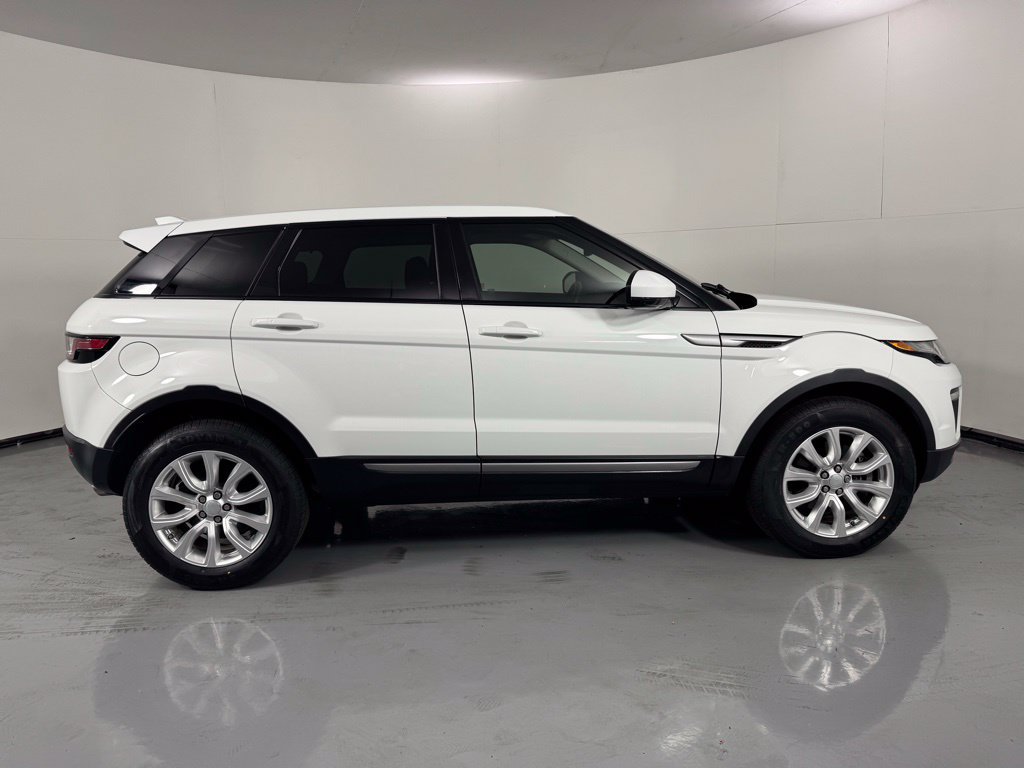Used 2019 Land Rover Range Rover Evoque SE AWD/4WD image 5