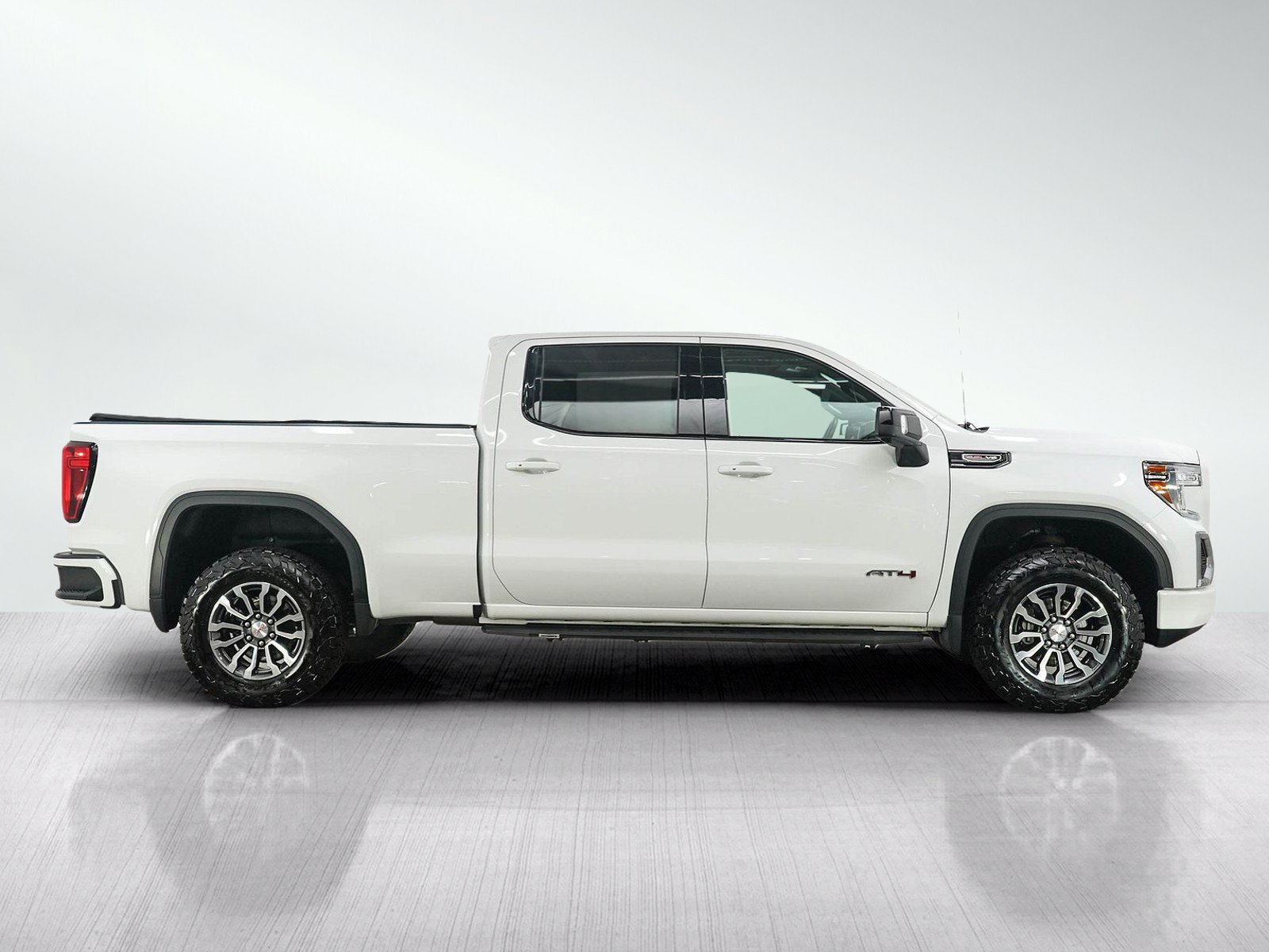 Used 2021 GMC Sierra 1500 AT4 w/ AT4 Preferred Package AWD/4WD image 6