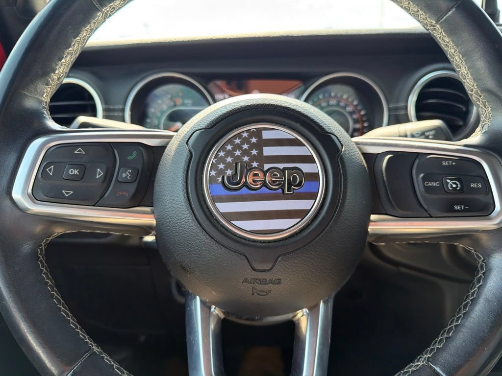 Used 2018 Jeep Wrangler Unlimited Sahara AWD/4WD image 13