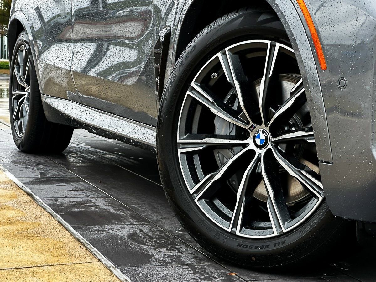 New 2026 BMW X5 xDrive50e w/ M Sport Package image 2