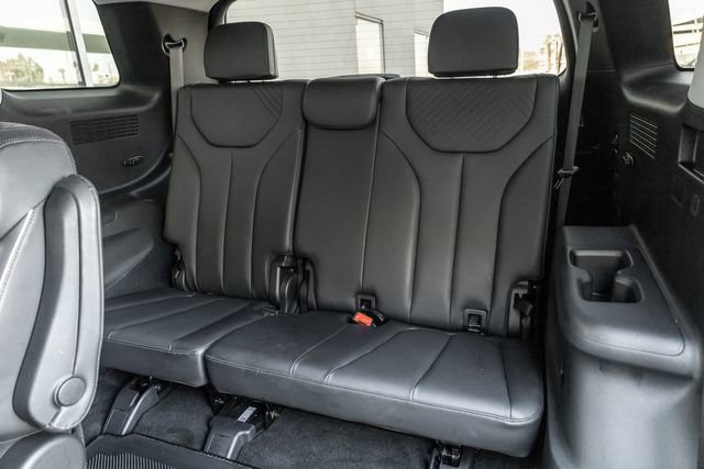 Used 2024 Hyundai Palisade SEL FWD image 13