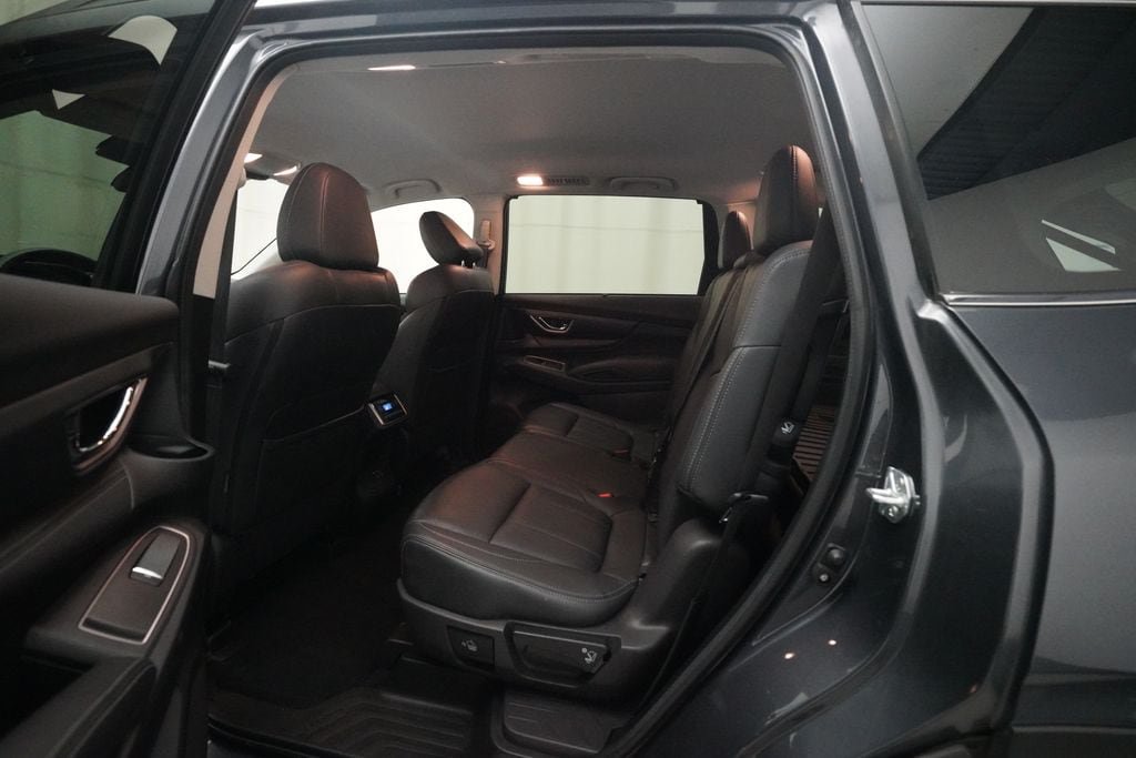 Used 2023 Subaru Ascent Limited AWD/4WD image 16