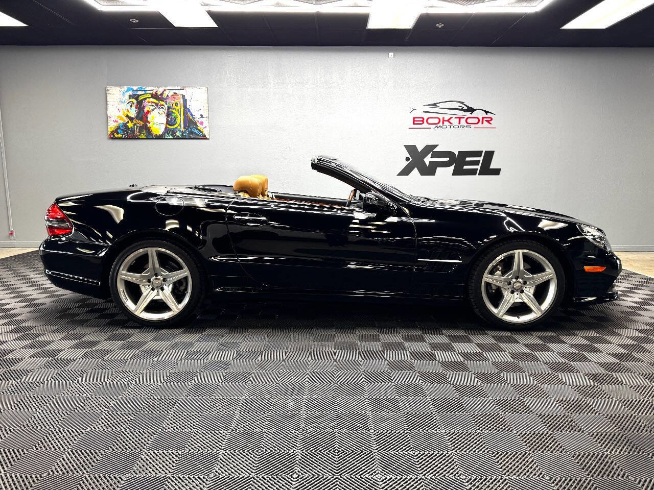 Used 2011 Mercedes-Benz SL 550 image 26
