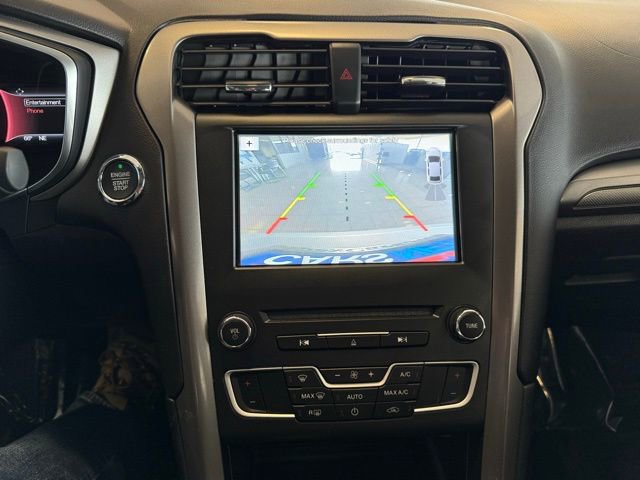 Used 2017 Ford Fusion SE w/ Fusion SE Technology Package image 15