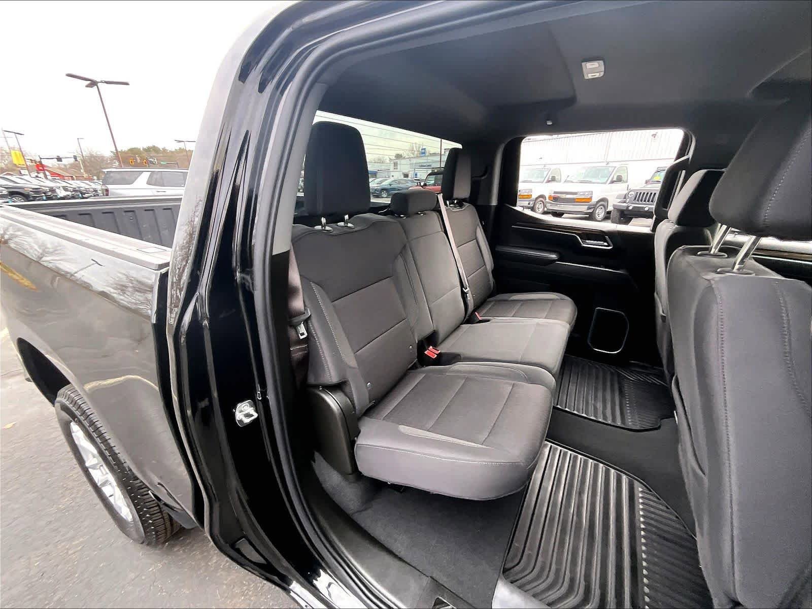 Used 2026 Chevrolet Silverado 1500 RST AWD/4WD image 15