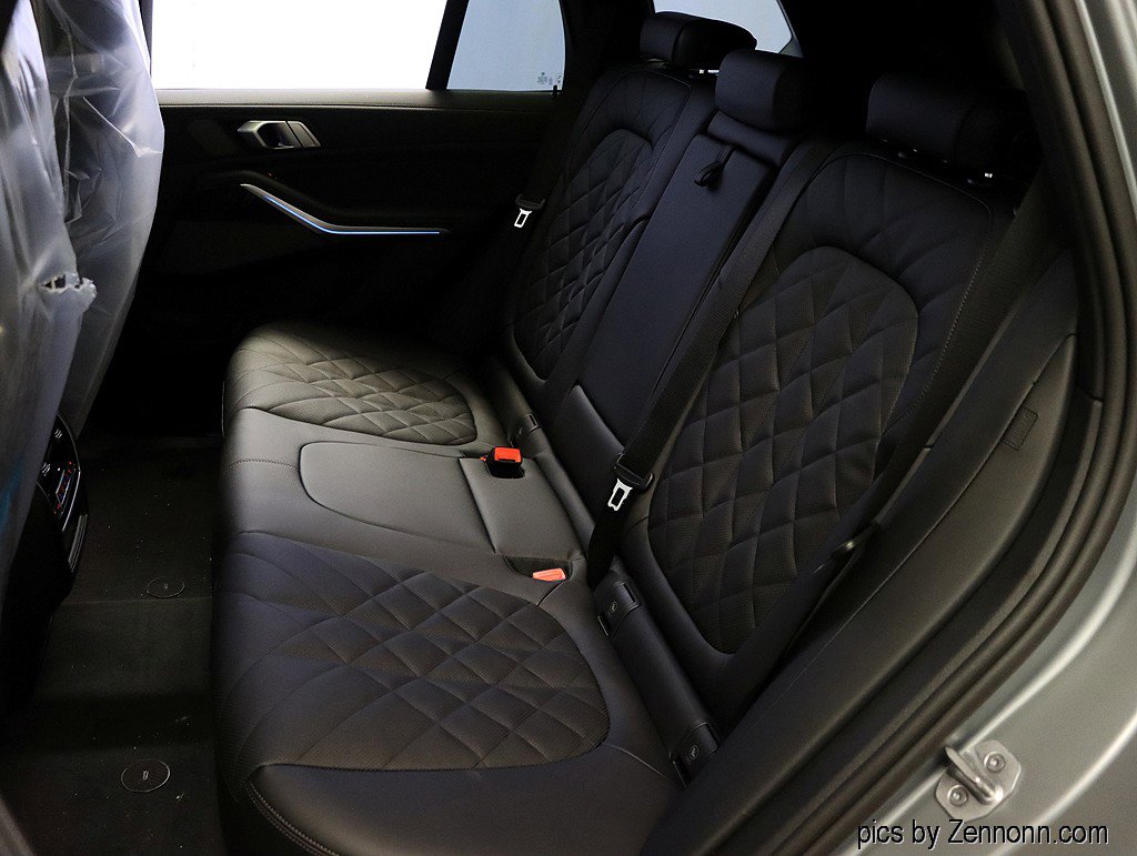 Used 2026 BMW X5 xDrive50e w/ M Sport Package image 13