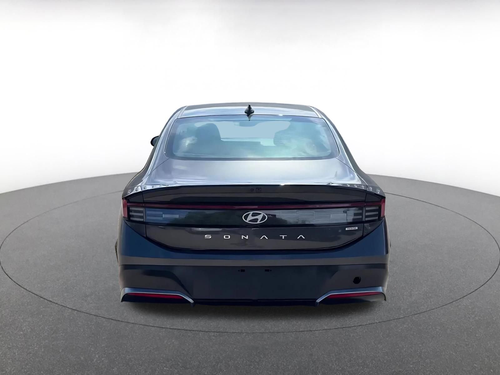 Used 2025 Hyundai Sonata SEL FWD image 11