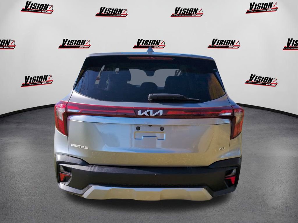Certified 2024 Kia Seltos LX image 6