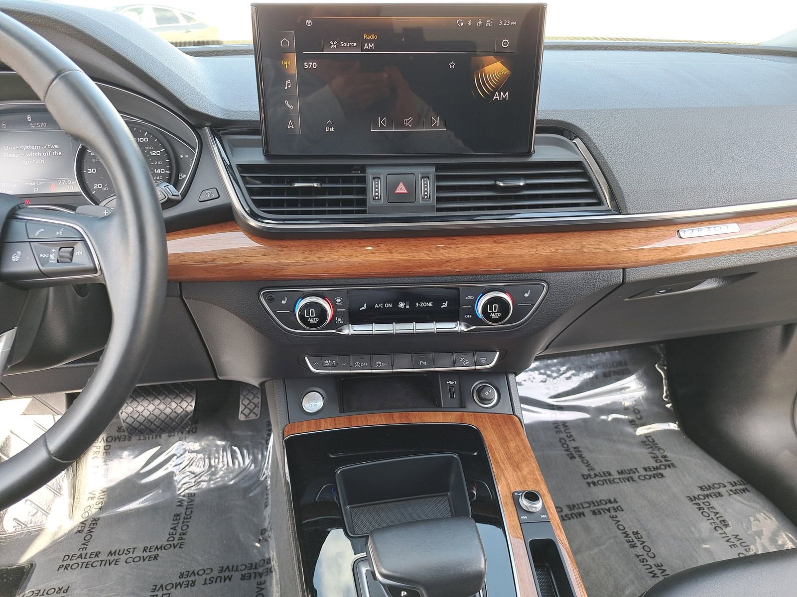 Used 2023 Audi Q5 2.0T Premium w/ Convenience Package image 21