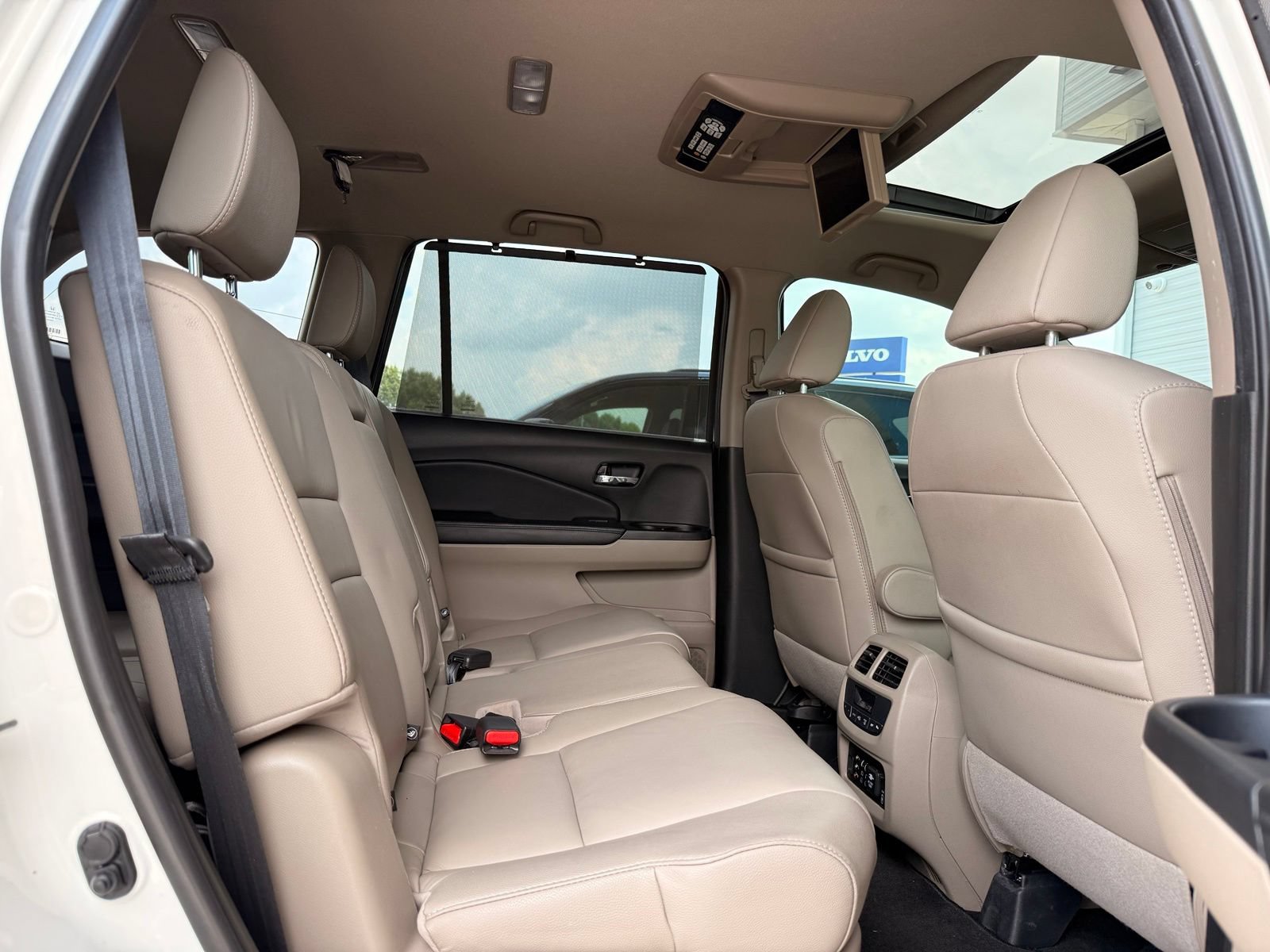 Used 2018 Honda Pilot Touring image 26