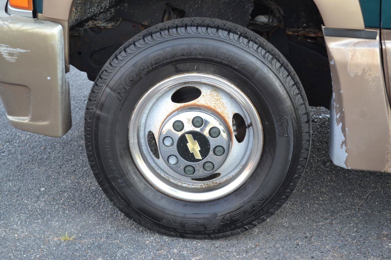 Used 1996 Chevrolet Silverado 3500 4x4 Extended Cab image 31