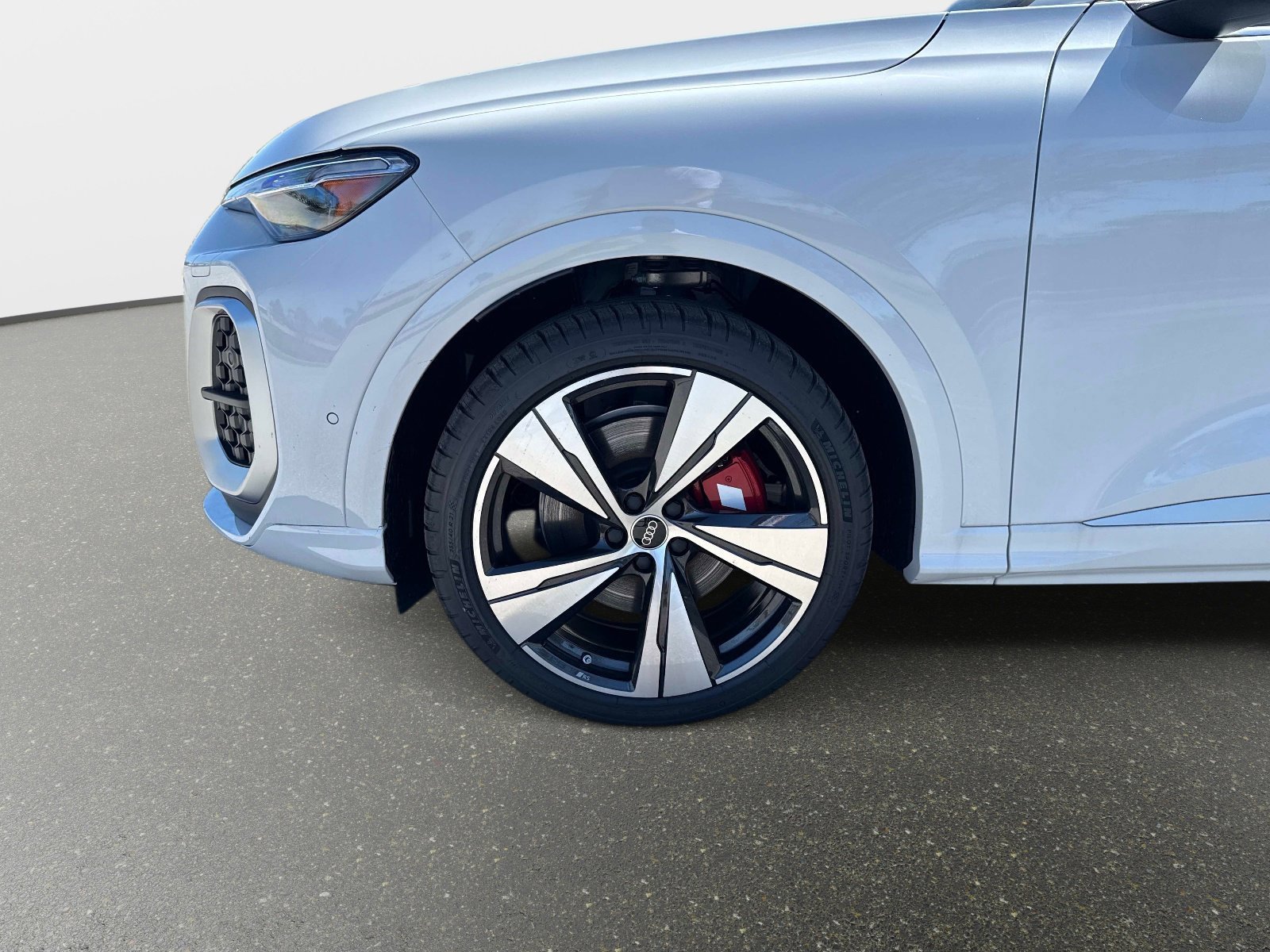 New 2025 Audi SQ5 Premium Plus AWD/4WD image 10