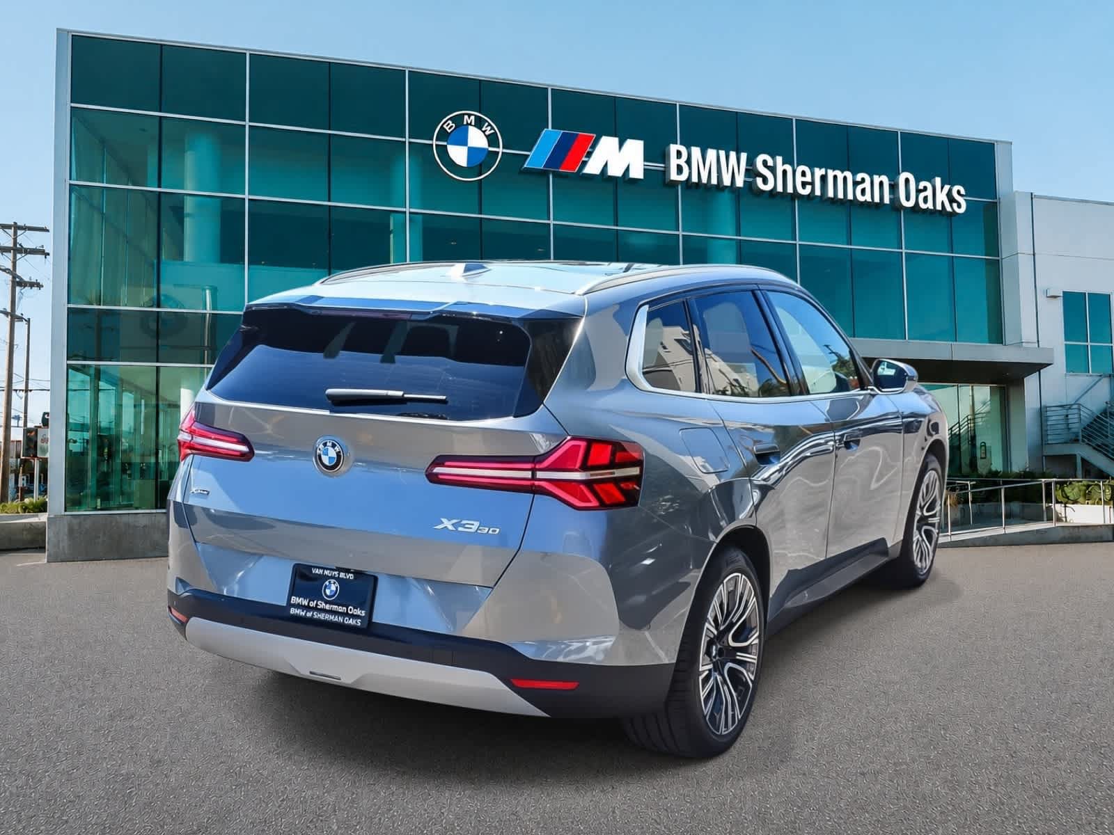 Used 2026 BMW X3 xDrive30i w/ Convenience Package AWD/4WD image 4