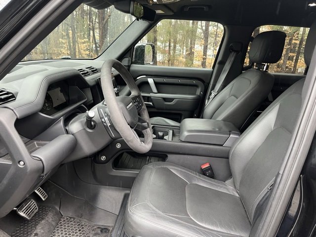 Certified 2024 Land Rover Defender 110 V8 image 5