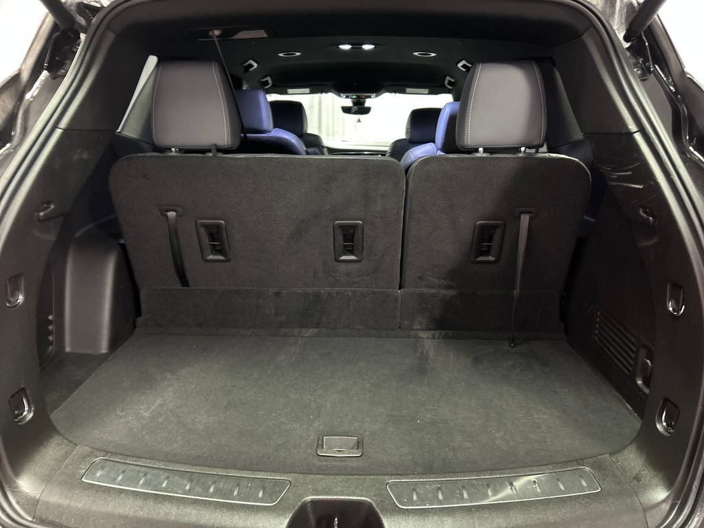 Used 2024 Buick Enclave Essence w/ Technology Package FWD image 25