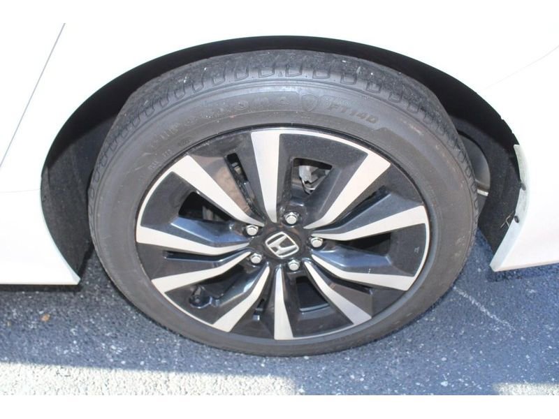 Used 2022 Honda Civic EX image 8