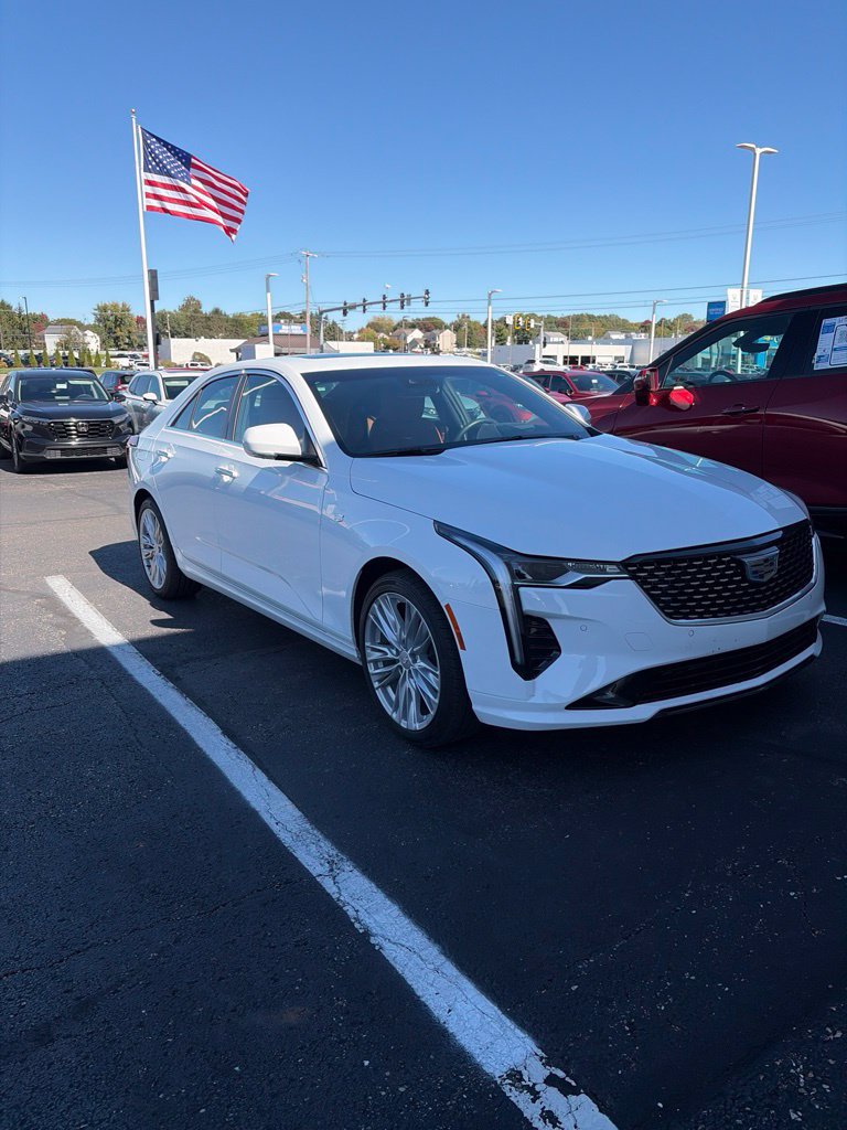 Used 2020 Cadillac CT4 Premium Luxury AWD/4WD image 5