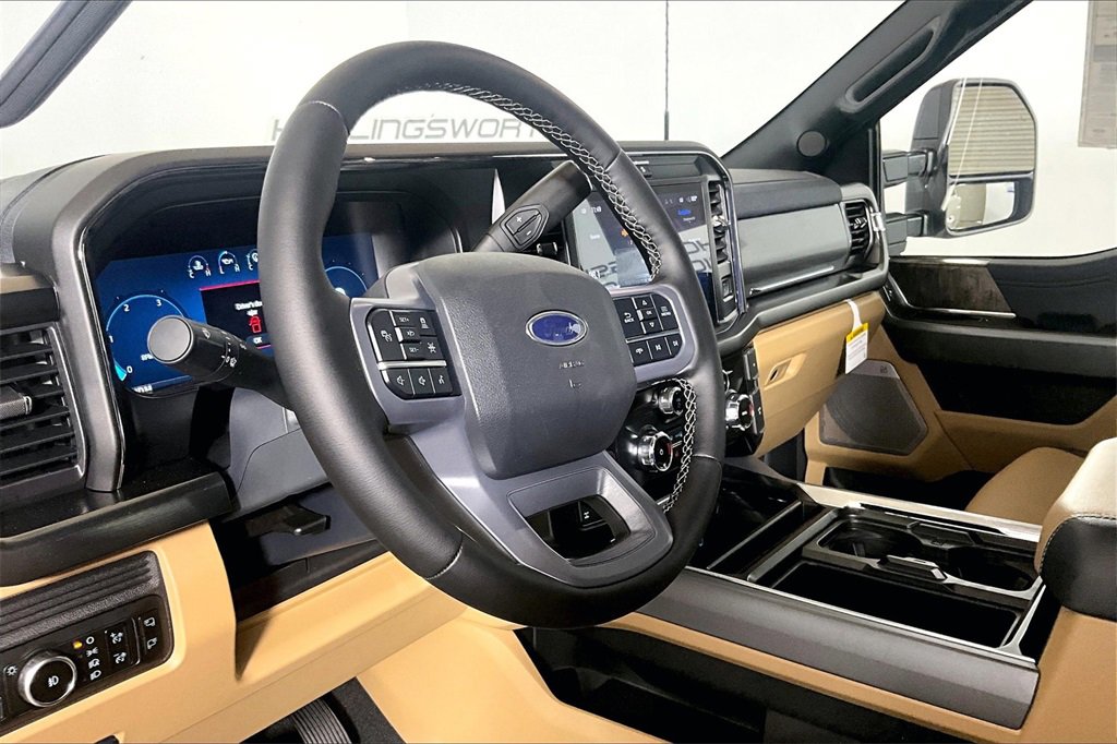 New 2025 Ford F350 Lariat w/ Lariat Ultimate Package image 6